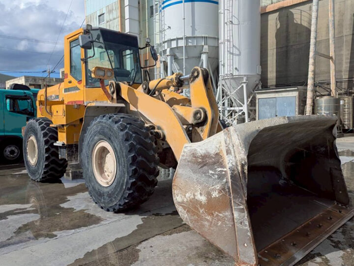 買取事例(川崎重工 ホイールローダー 80ZV-2)の実物写真